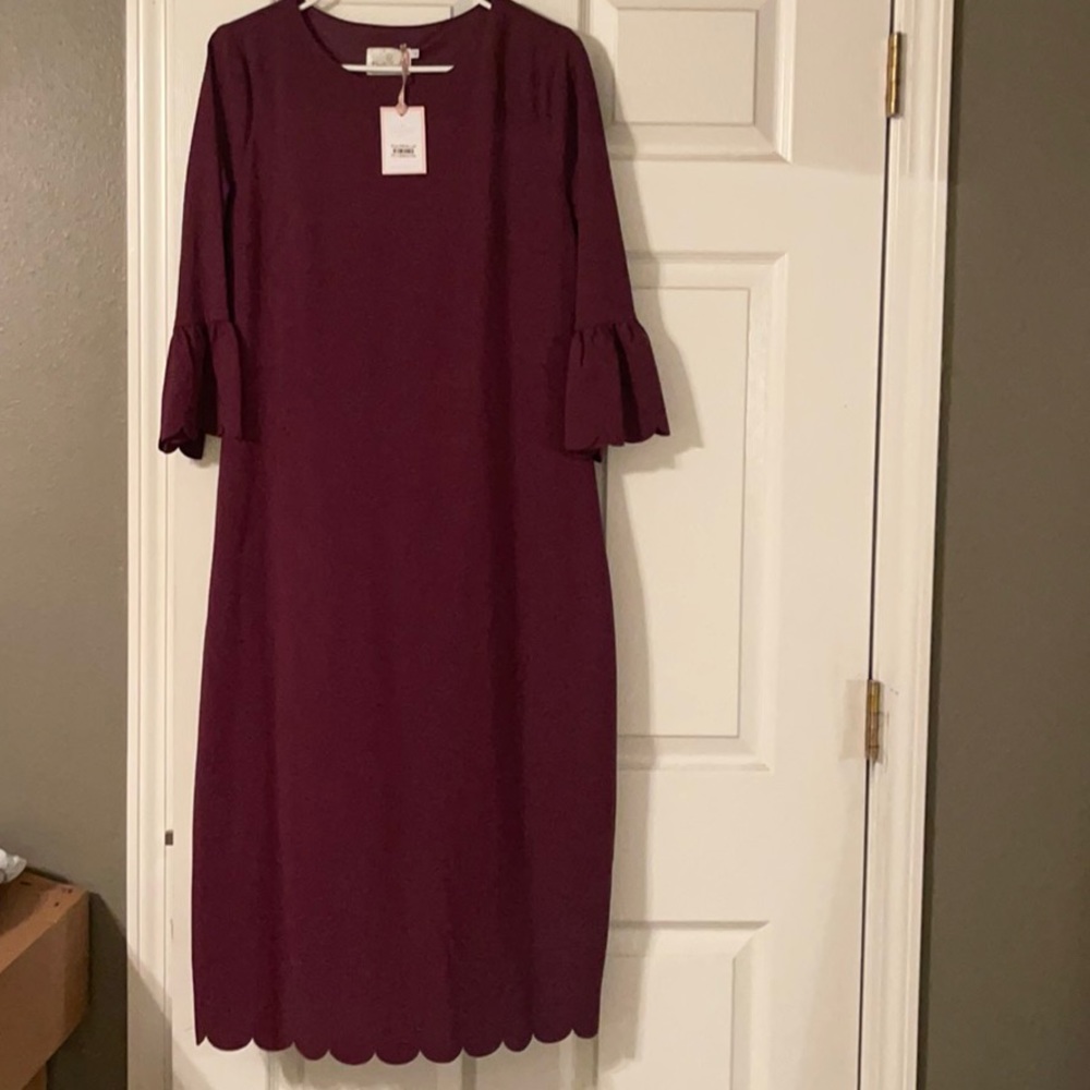 NWT Dainty Jewell’s Clothier Plum Chic in Scallops Dress